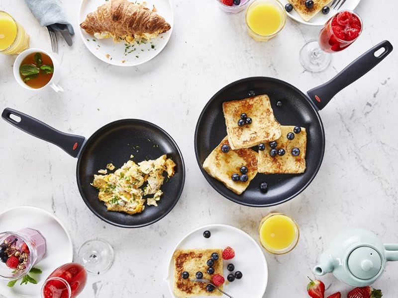 OXO Softworks Hard Anodized 20 cm Frying Pan Skillet, 3Layered German