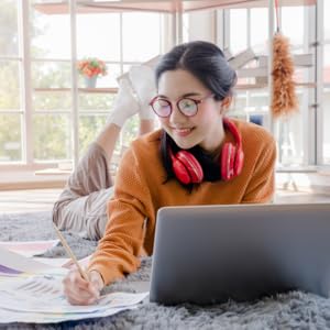 teen on laptop
