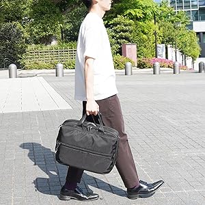Amazon.co.jp: [ACE] メンズ B4収納可 15.6inchPC対応 容量拡張