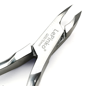 Persistently Sharp Blades