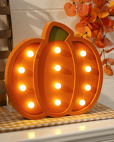 fall pumpkin decor