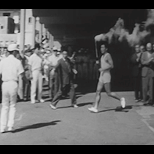 聖火リレー西へ東へ