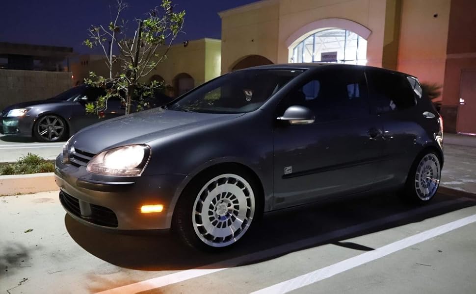 Volkswagen Golf ターボ　ダークパープル スタッフブログ | 気取らないオープンカーをご紹介します
