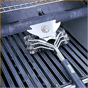 Grill Brush with Scraper Extra Clean, Extra Ready