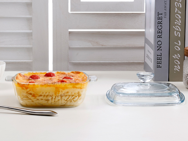 glass casserole with lid