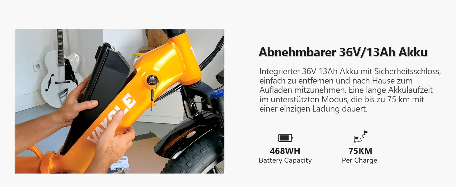 Gelber und schwarzer herausnehmbarer Akku, der in das Elektrowerkzeug eingesetzt wird. Die technischen Daten zeigen eine Kapazität von 36 V/13 Ah und eine Reichweite von 75 km an.