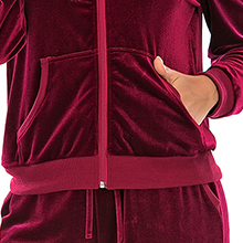 velour joggingwear