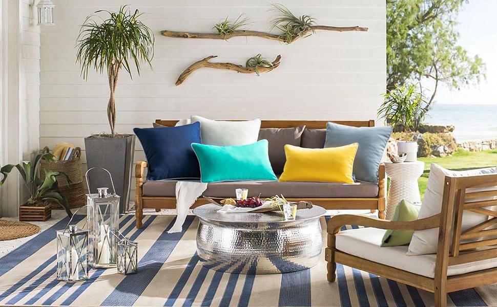 Phantoscope outdoor pillows