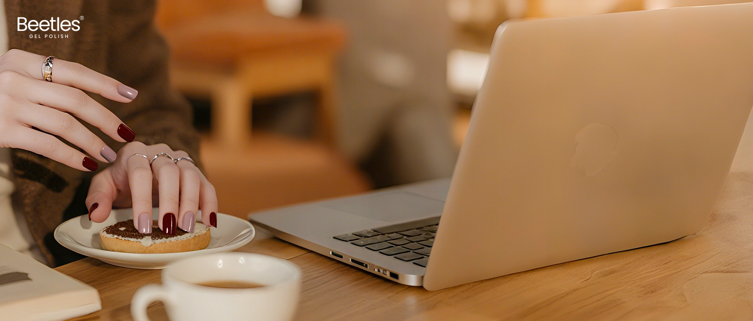 Beetles Press on Nails Kit 720Pcs 24 Colors