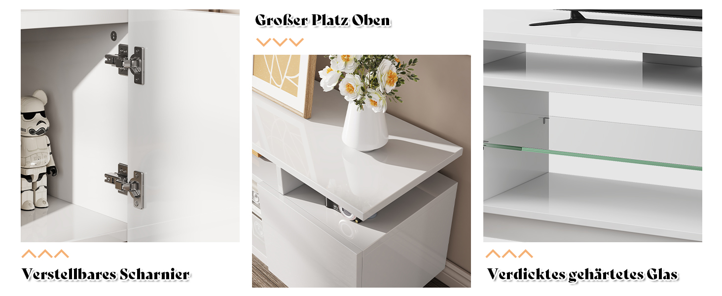 Der Text lautet 'Großer Platzgewinn' und 'Verteilklassen Scharniere'. Drei weiße Schränke oder Schubladeninstallationen mit minimalistischen Beschlägen und Aufbewahrungslösungen.