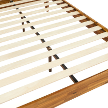 De 12 sterke houten latten van ons boho bedframe bieden uitzonderlijke ondersteuning voor een rustgevende slaap