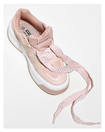 platform sneaker