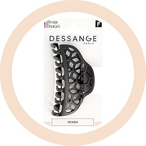 de la marque Dessange Paris avec motif géométrique découpé, affichée sur fond circulaire beige clair
