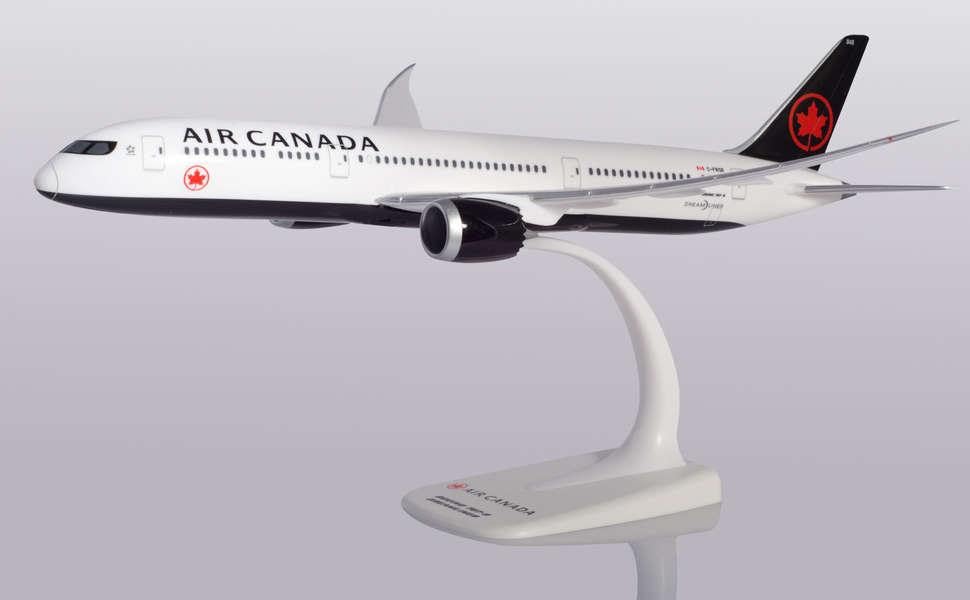 Amazon | herpa wings 1/200 787-9 エアカナダ C-FRSR