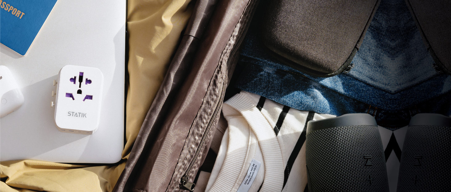 Statik magnetic charging wireless charger usb c and lightning cables