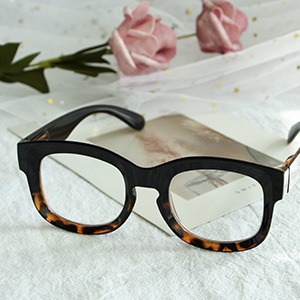 cute reading glasses 
