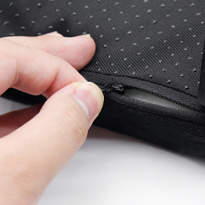 Removable and replaceable design With zipper, easy to change or clean the inner padding.