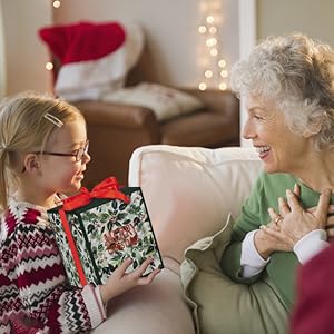 Christmas Candle Gifts for Women with Gift Box Christmas Aromatherapy Soy Candles for Home Scented