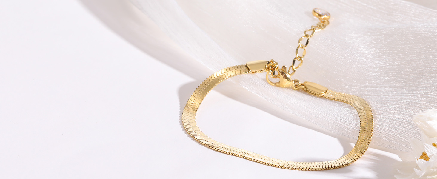gold thin bracelet