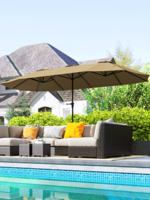 sized outside picnic outdoors poolside bbq barbeque furniture balcony apartment home house