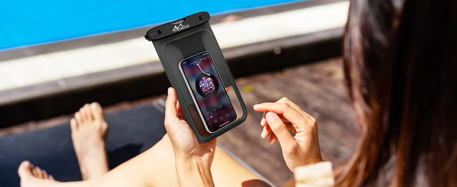 MoKo Floating Waterproof Phone Pouch