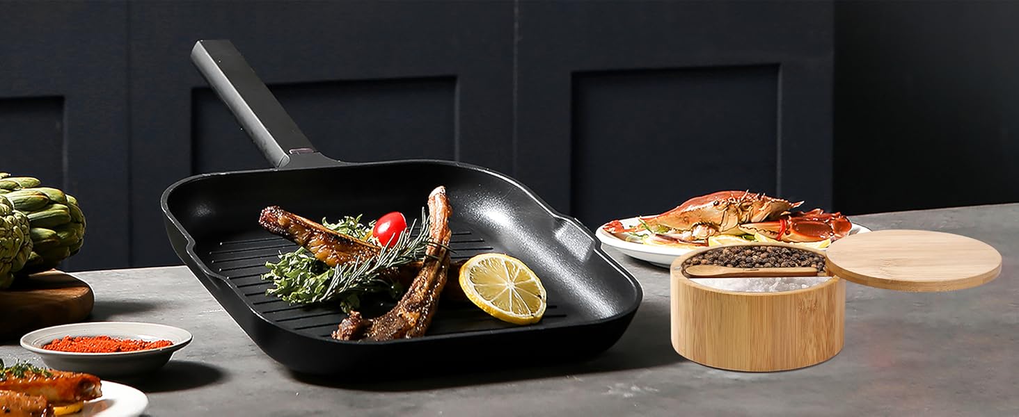 KITCHENDAO Bamboo Salt and Pepper Bowl Box Cellar Container Divided