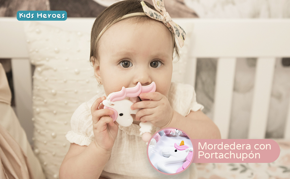 Mordedera con porta chupon bebe niña