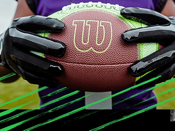 Amazon.com : WILSON Hylite Football - Youth Size : Sports