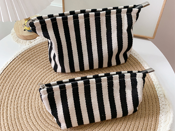 Amazon.com: HAPPYHEIDI Khaki Gingham Cotton Makeup Bag