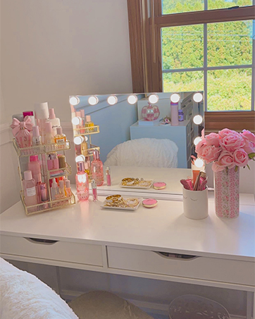 Ratsamee Hollywood Mirror with Lights