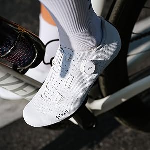 フィジーク TEMPO DECOS CARBON シューズ EU38.5 白 Amazon.com: Fizik Unisex Tempo Decos Carbon Wide Road Bike Shoes