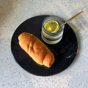 Natural Round Marble Tray Glossy Pastry Board