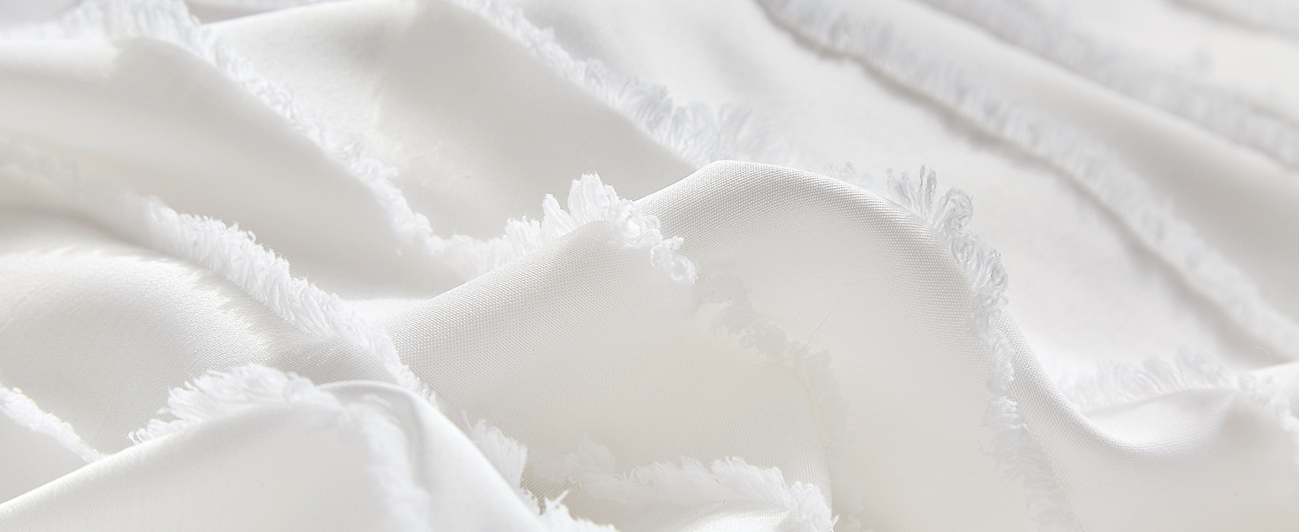 Tufted duvet cover