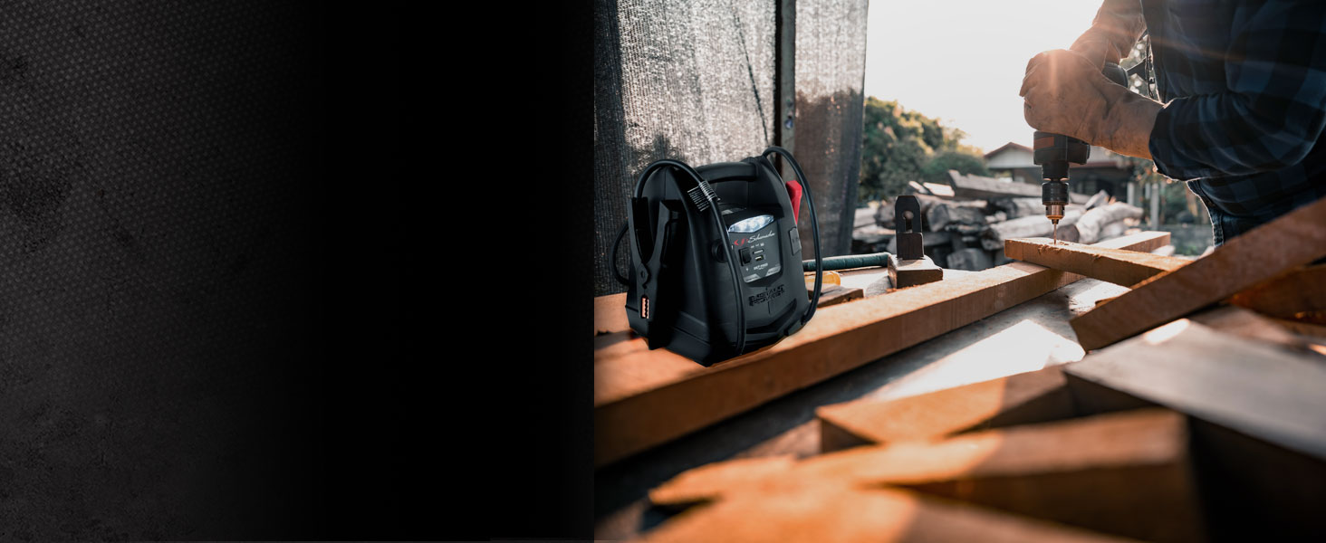 Schumacher SJ1330 4-in-1 Portable Power Station and 1000 Peak Amp Jump Starter