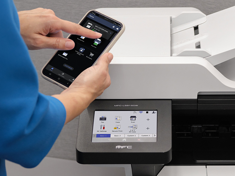 Brother Mobile Connect app showing MFC-L5915DW Wi-Fi status, toner level, print, scan, customize