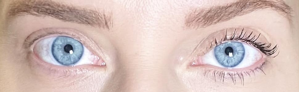 Photo of Eye Lashes without and with Bellissim