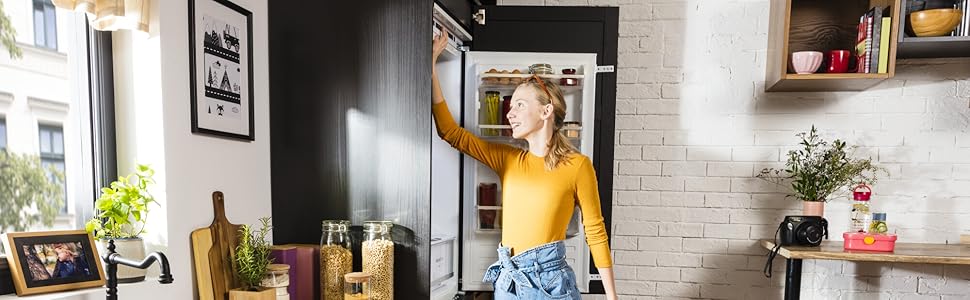 Frigider Amica, 197L, Clasa E, Inverter Compresor, LED Lighting, Alb, EVKSS 352 221 2 Combinații frigider/congelator