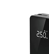 Primer plano de un despertador digital negro con una gran pantalla LED que muestra las 2:50. El dispositivo tiene un diseño elegante y moderno con
