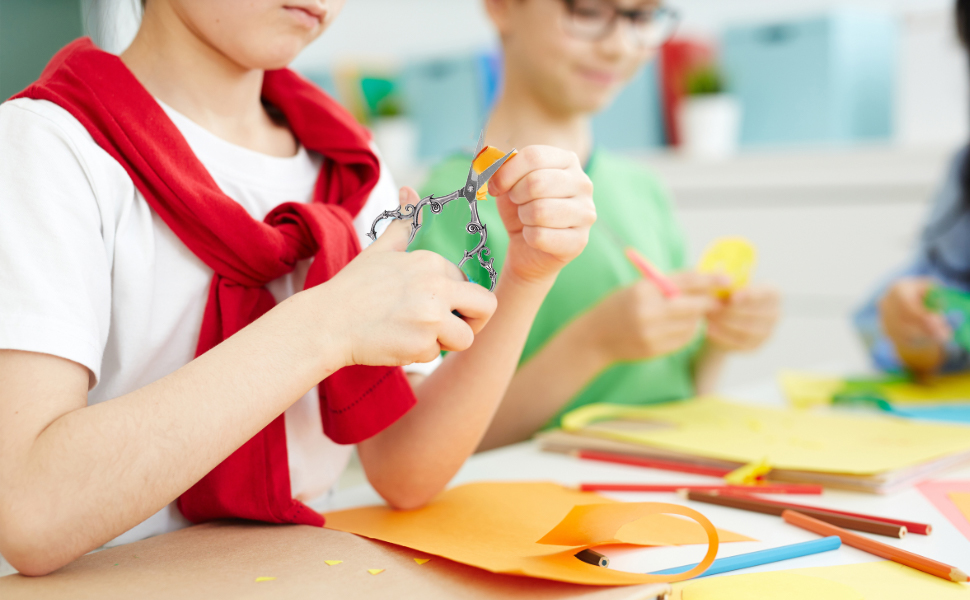 Vintage European Style Sewing Scissors Flower Plum Blossom Scissors Embroidery Stainless Steel