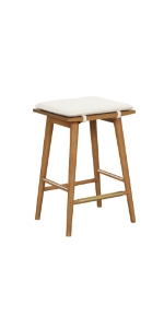 24404 Hylie Thumbnail