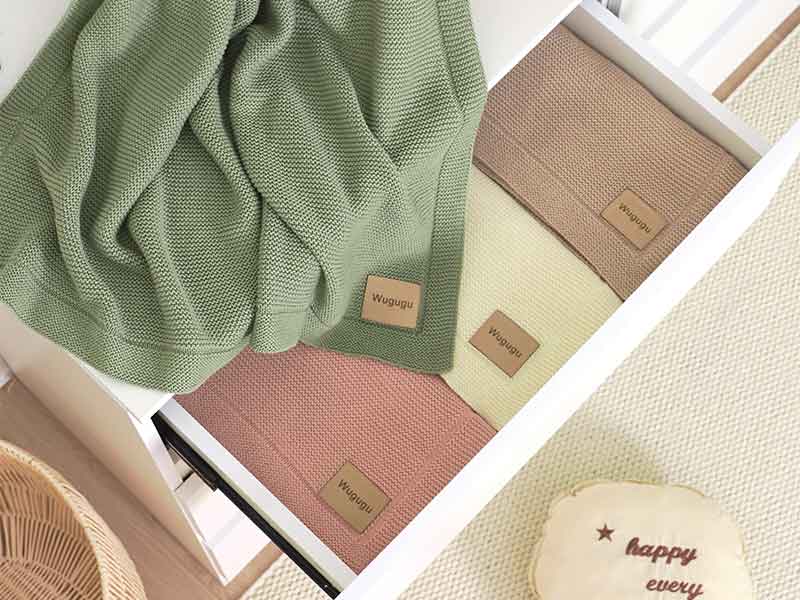 knitted baby blanket