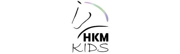 Einfaches Logodesign mit minimalistischem Pferdekopfumriss in Schwarz und dem Text „HKM KIDS“ darunter. Oben erscheinen geschwungene grüne und violette Akzentlinien.