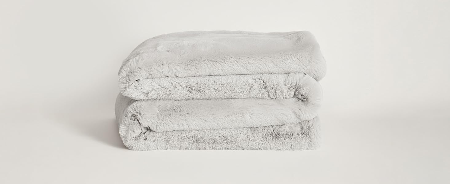 UnHide Marshmallow Faux Fur Blanket Heavy Weight, Extra