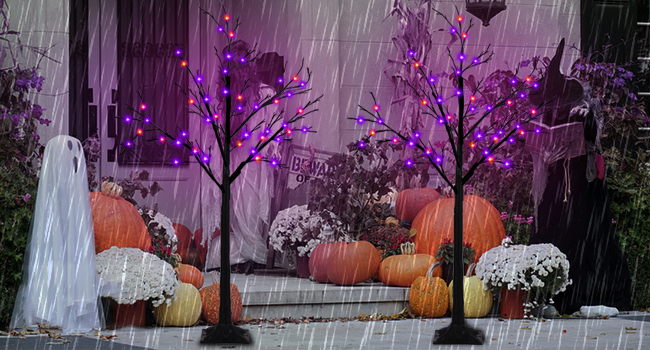 Halloween decorations tree