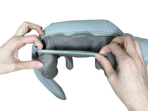 NECK AND SHOULDER MASSAGER