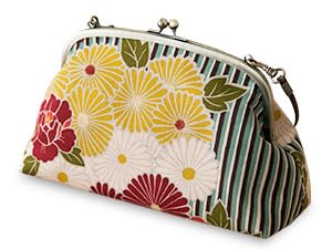 Vintage Floral Kiss Lock Handbag and Crossbody Bag (Dual-Use