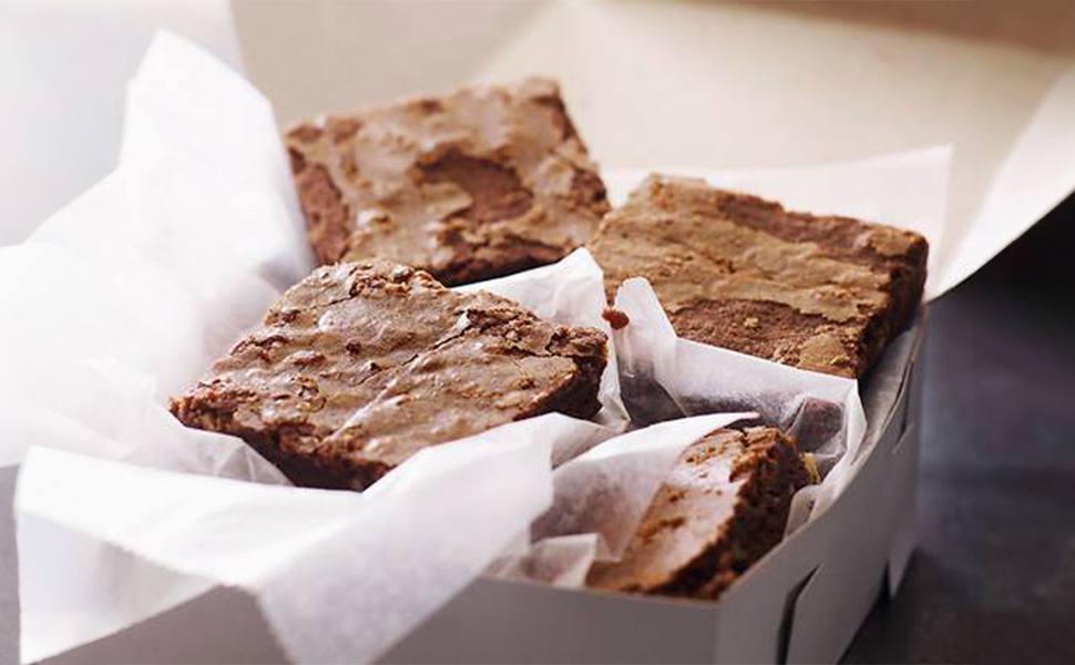 Amazon.co.jp: ファットウィッチブラウニー バースデーギフト