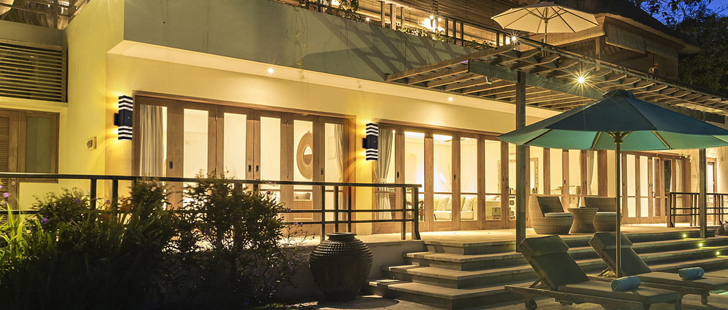 DARIISI Solar Post Light Fixture, Motion Sensor Solar Lamp Post Lights