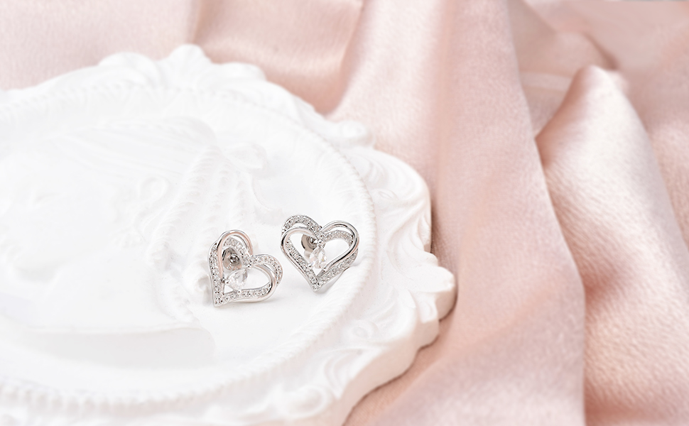 ピアス Sterling Silver925 Thick Unique Heart Stud Earring For Women Sparkly Zircon Sterling Silver Heart Stud Earrings