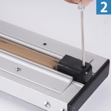 電熱線交換方法：カバーねじを外して